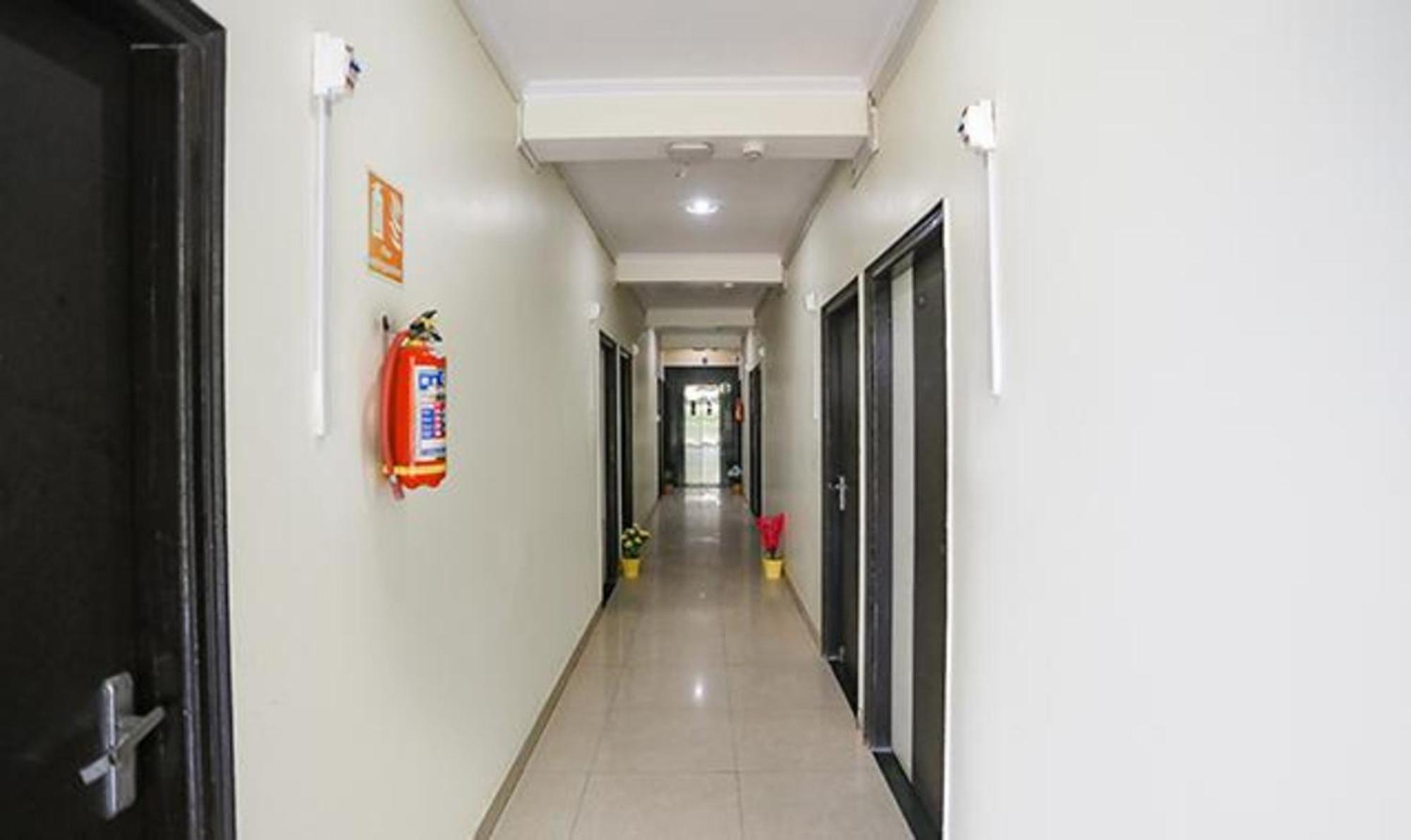 Fabhotel Lily Grand Kakarmatha Esterno foto